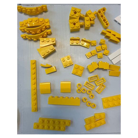 Lego Creator No. 31046 3-in-1 Fast Car, Skid Loader, Pick Up Truck 222 Pieces - Picture 5 of 9